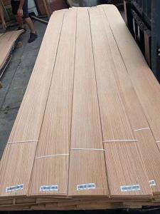 China Quarter Cut Red Oak Veneer Panel AAA Grade furniture thickness 0.5mm wholesale