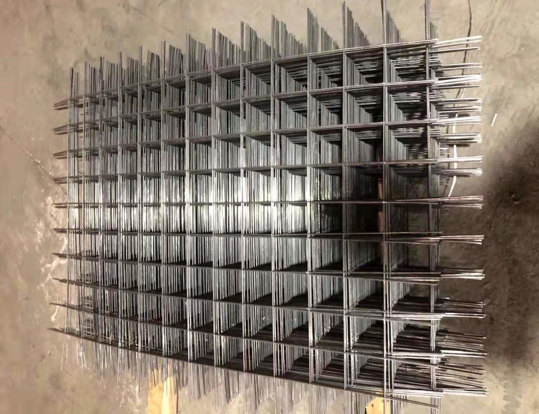 304 6.0mm Welded Wire Mesh Fence 0.15mm Stainless Steel Wire Mesh