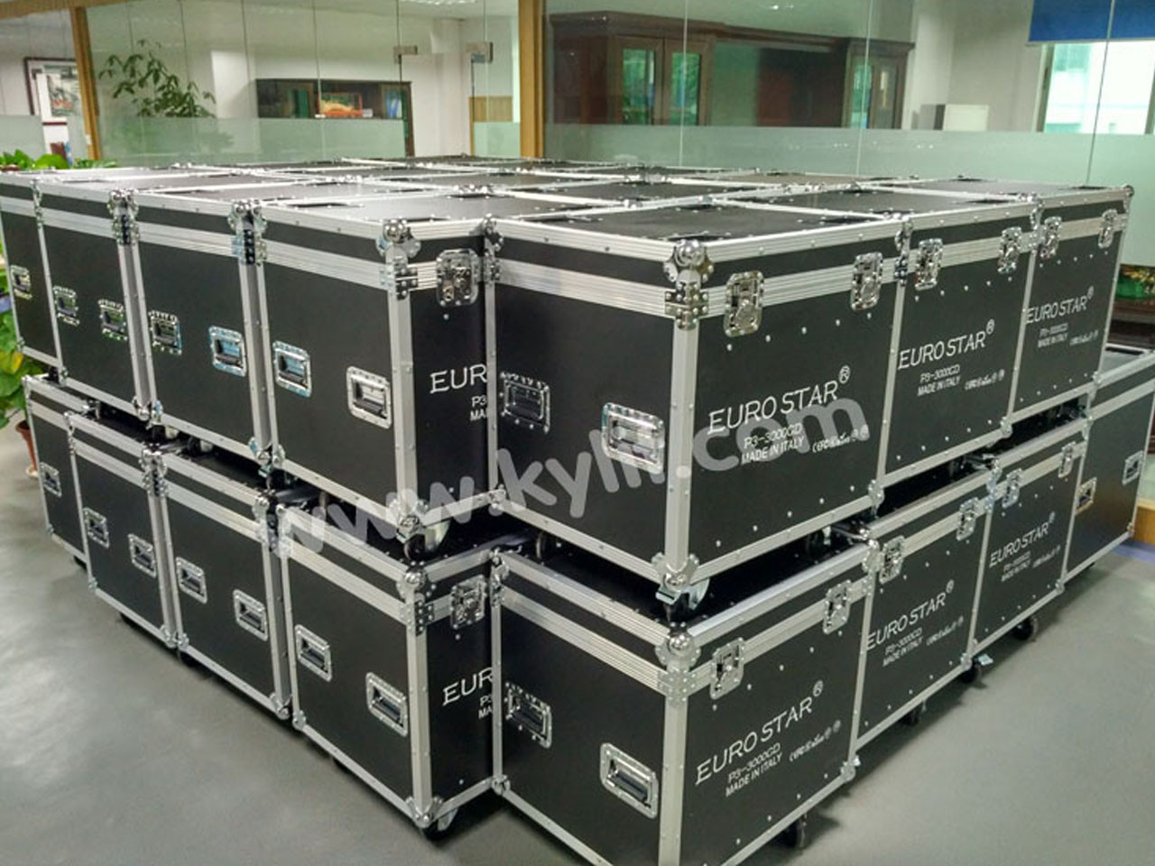 CE P3.91 Indoor SMD Led Screen Rental With Aluminum Die - Casing Cabinet