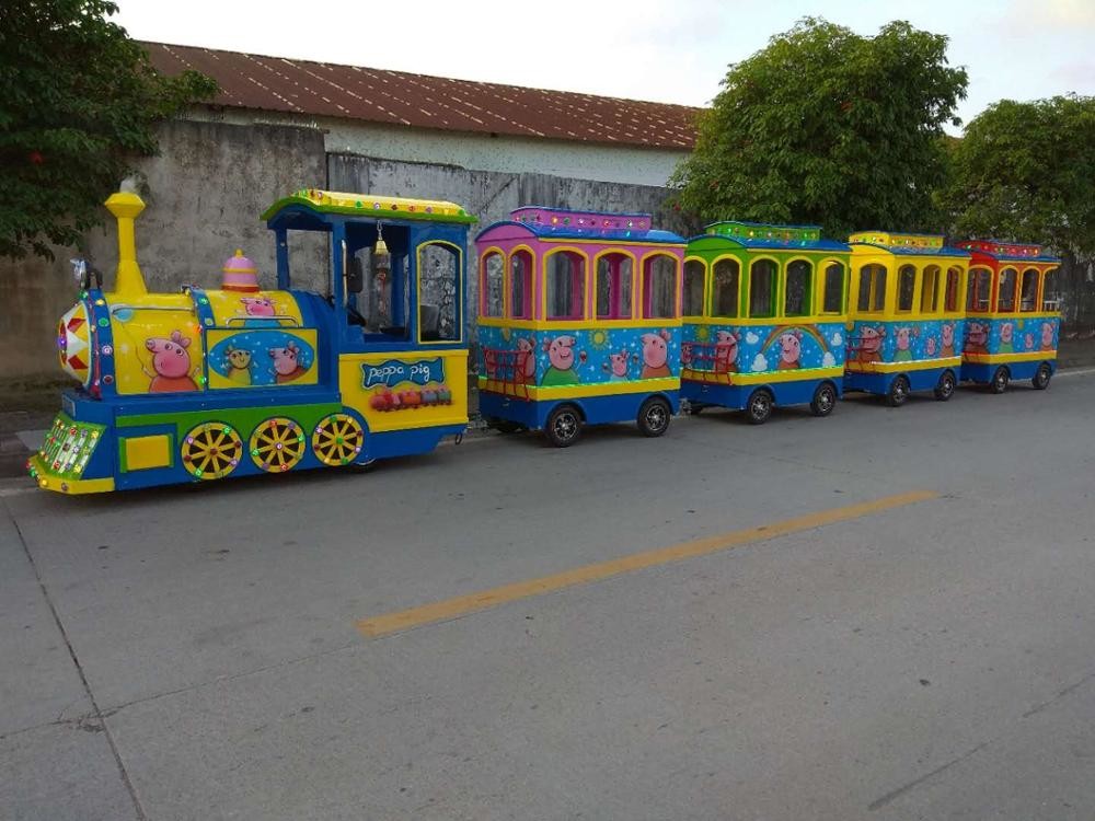 Amusement Park Kids Arcade Machine Electric Trackless Train Rides On Car