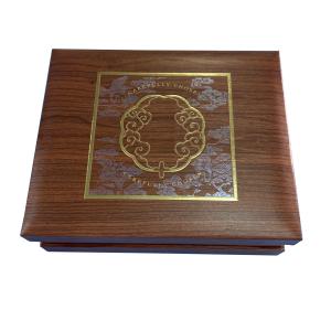 China Wholeasale Customized High Quality Imitation Wood Pattern Gift Packaging Box Hardcover Packing Box with Logo wholesale