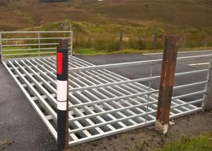 China Steel Livestock Handling Equipment Cattle Guard Grid 4m X 2.2m / 3m X 2.2m wholesale
