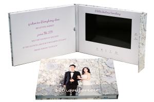 China 10 Inch IPS Display Wedding Video Book With Rechargeable Battery Video Album wholesale