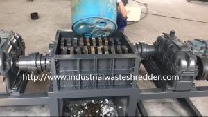 China Waste Scrap Plastic Drum Shredder Machine Multi - Functions Custom Capacity wholesale