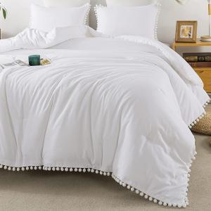 China 130 * 70 Fabric Density White Pom Pom Fringe Duvet Cover and Pillowcase Set 3 Pieces wholesale