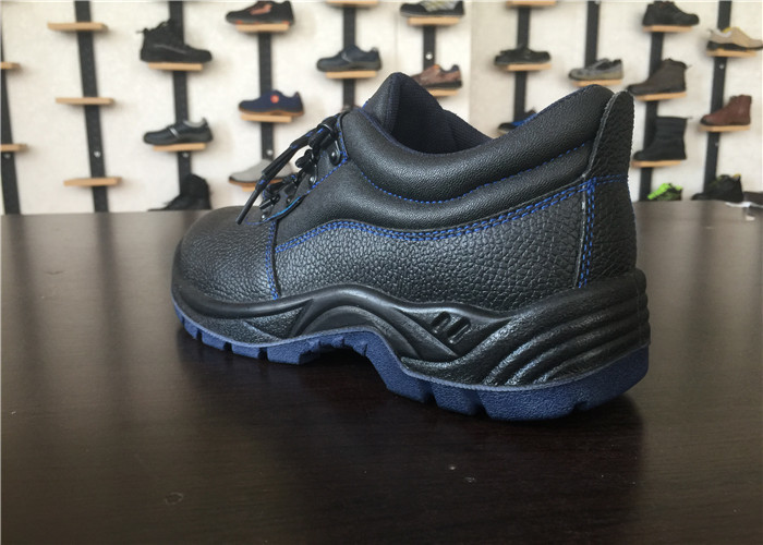 Sporty ESD Safety Shoes / ESD Work Shoes Water Absorption For Dustman