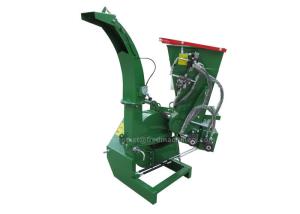 China Tractor Wood Chipper With Hydraulic Feeding System 4 Inches Chipping Capacity wholesale