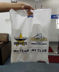 China Durable Plastic Shopping Bags Customized Color Promotion Packaging Safety wholesale