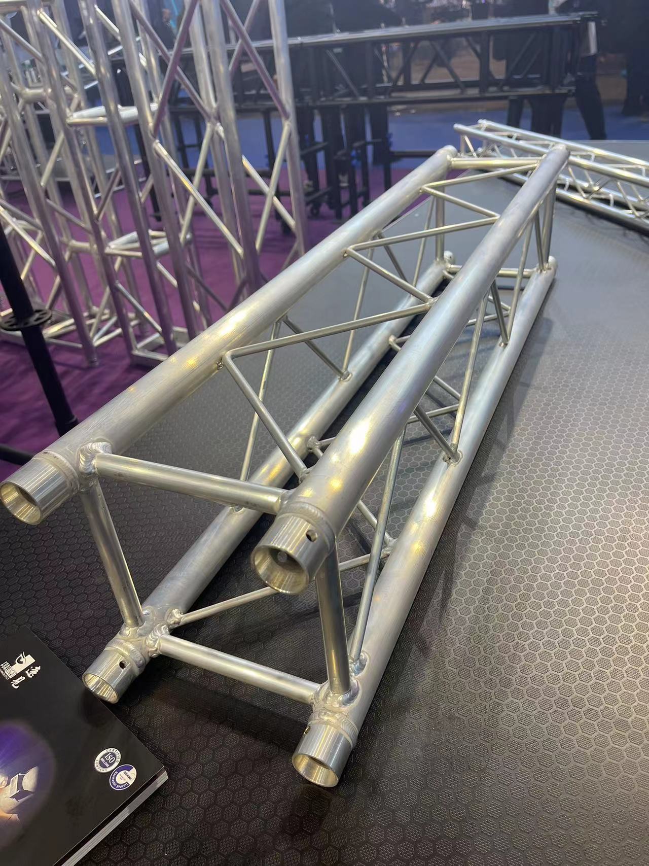 6082-T6 Aluminum Stage Truss Lighting 400x400m With Truss Clamp