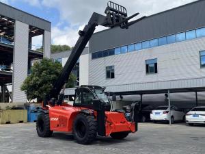 China 3.0 Ton Telescopic Boom Forklift With 10m Lifting Height wholesale