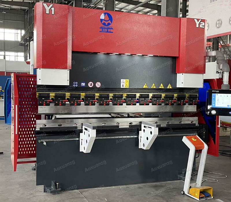 Thickness 1.5mm Stainless Steel Hydraulic CNC Press Bending Machine Force 630kn Press Brakes