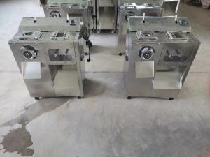 China Electric 250kg/H Meat Cutter And Grinder 150kg/H 2200W Industrial Frozen Meat Grinder wholesale