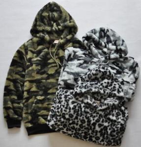 China Casual Womens / Mens Oversized Pullover Hoodie Camouflage / Leopard Printed wholesale