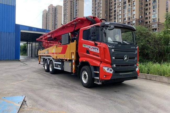 Concrete Pump Truck Mounted Concrete Pump With 28-65m Arm Frame Length