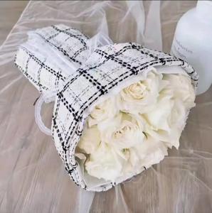 China Luxurious Grids Pattern Flower Bouquet Wrapping Paper Fabric 150cmx50cm Florist Packing Fabric wholesale