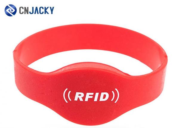 Quality Reusable Silicone NFC RFID Wristband Waterproof , RFID Bracelet For Swimming Pool for sale