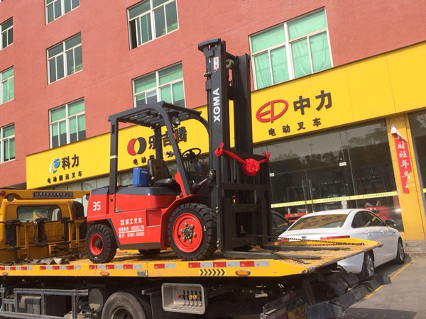 3m Lifting Height Internal Combustion Forklift 2 Stage With High Power AC Motor