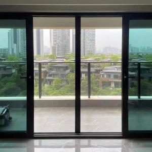 China Adjustable Torsion Retractable Screen Door Systems Mosquito Fly Screen wholesale
