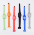 IP67 Wristband Bluetooth Beacon Tag BLE 5.0 Technology For Tracking