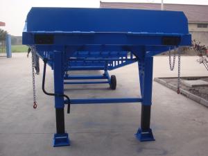 China DCQY6-0.5 Mobile Dock Leveler Loading Capacity 6000kg Length 7m CE Approved wholesale