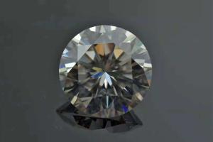 China Round brilliant cutting white moissanite 10mm DEF color VVS clarity 4cts for wedding ring wholesale