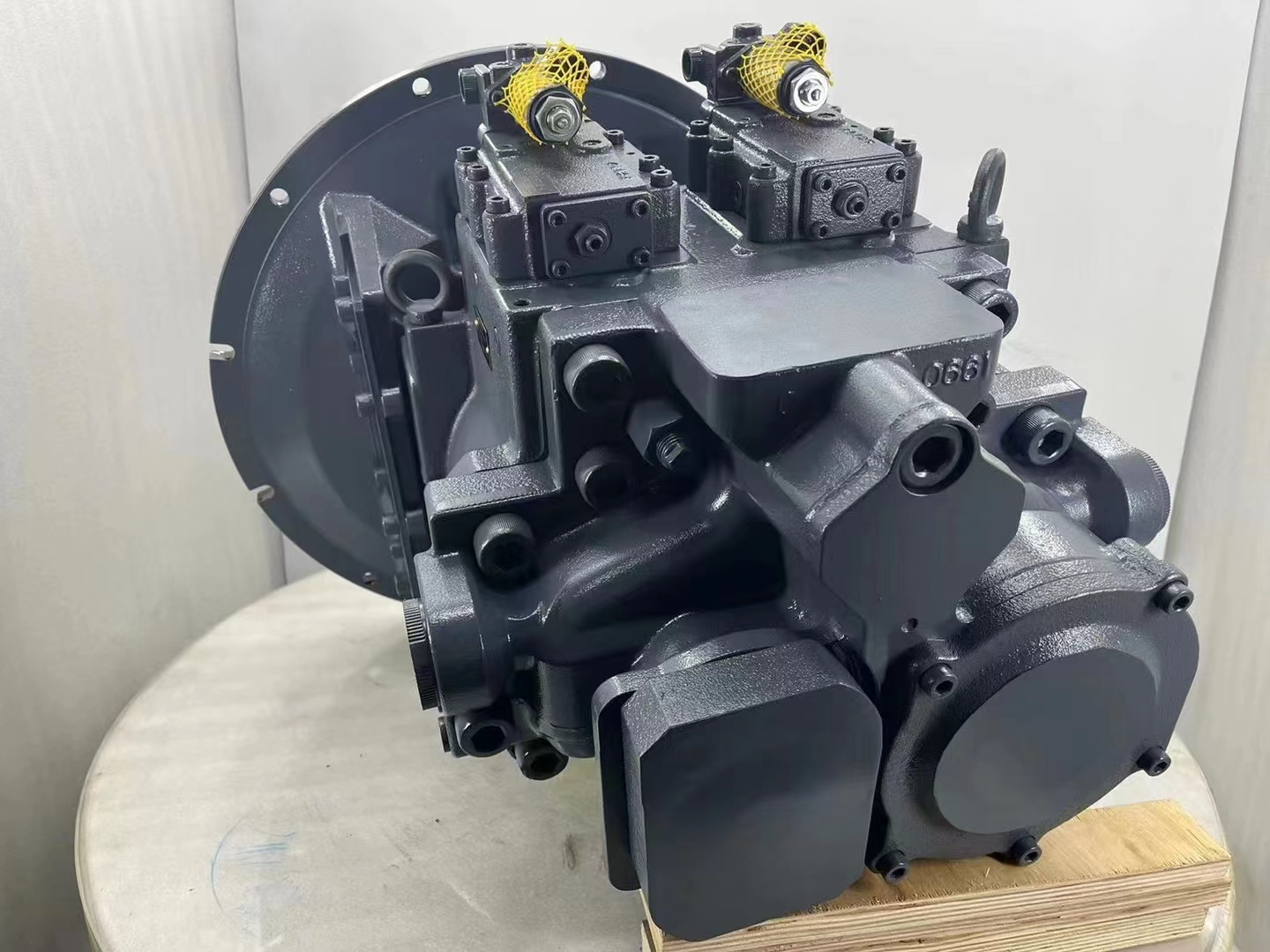 100% ZX490LC-5A Excavator Main Pump Assembly YA00035147 for Construction Works