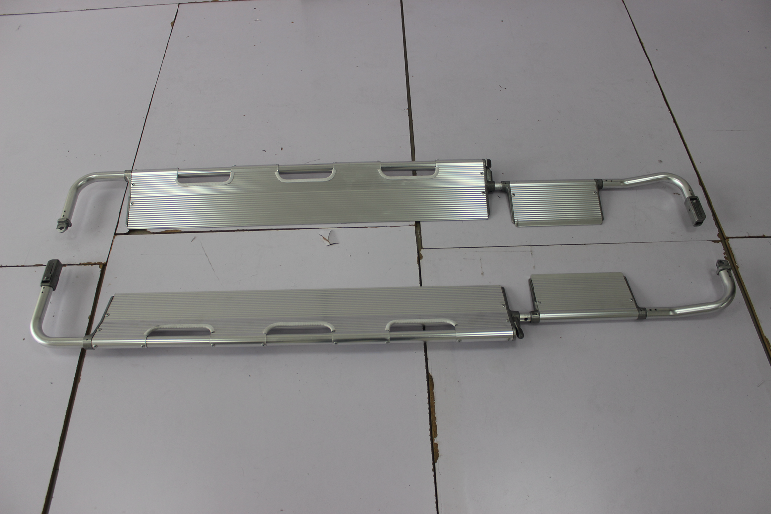 Aluminum Alloy Stretcher Automatic Loading Emergency Scoop Folding Stretcher