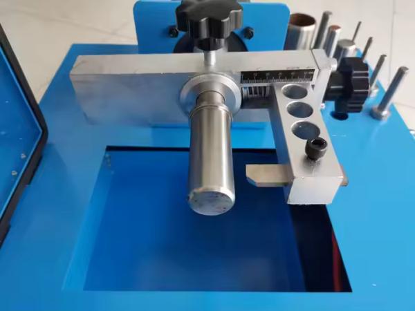 12v Voltage Blue Color Car Lading 35kg Hose Skiving Machine 2 Inch Motor Power 0