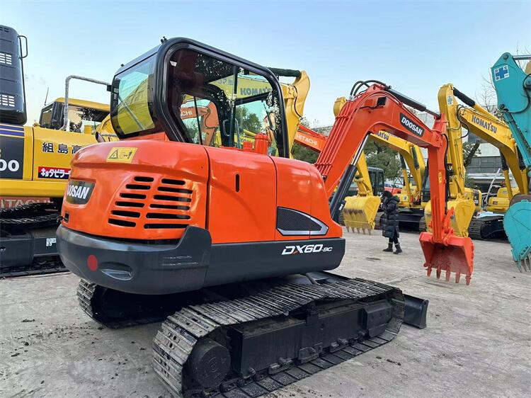 Used Doosan DX60 DH60 Mini Excavator Original Doosan DX60-9 DH60 DX55 DX60-7 DX80 DX75