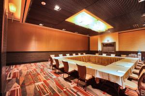 China Decorative Furniture Aluminum Frame Movable Office Partition Walls 6m Height wholesale
