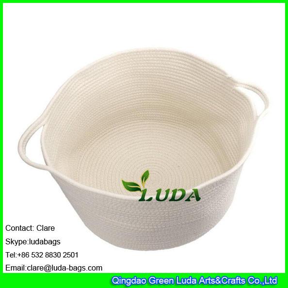 LDKZ-061 white cotton rope storage basket with handles soft durable toy storage