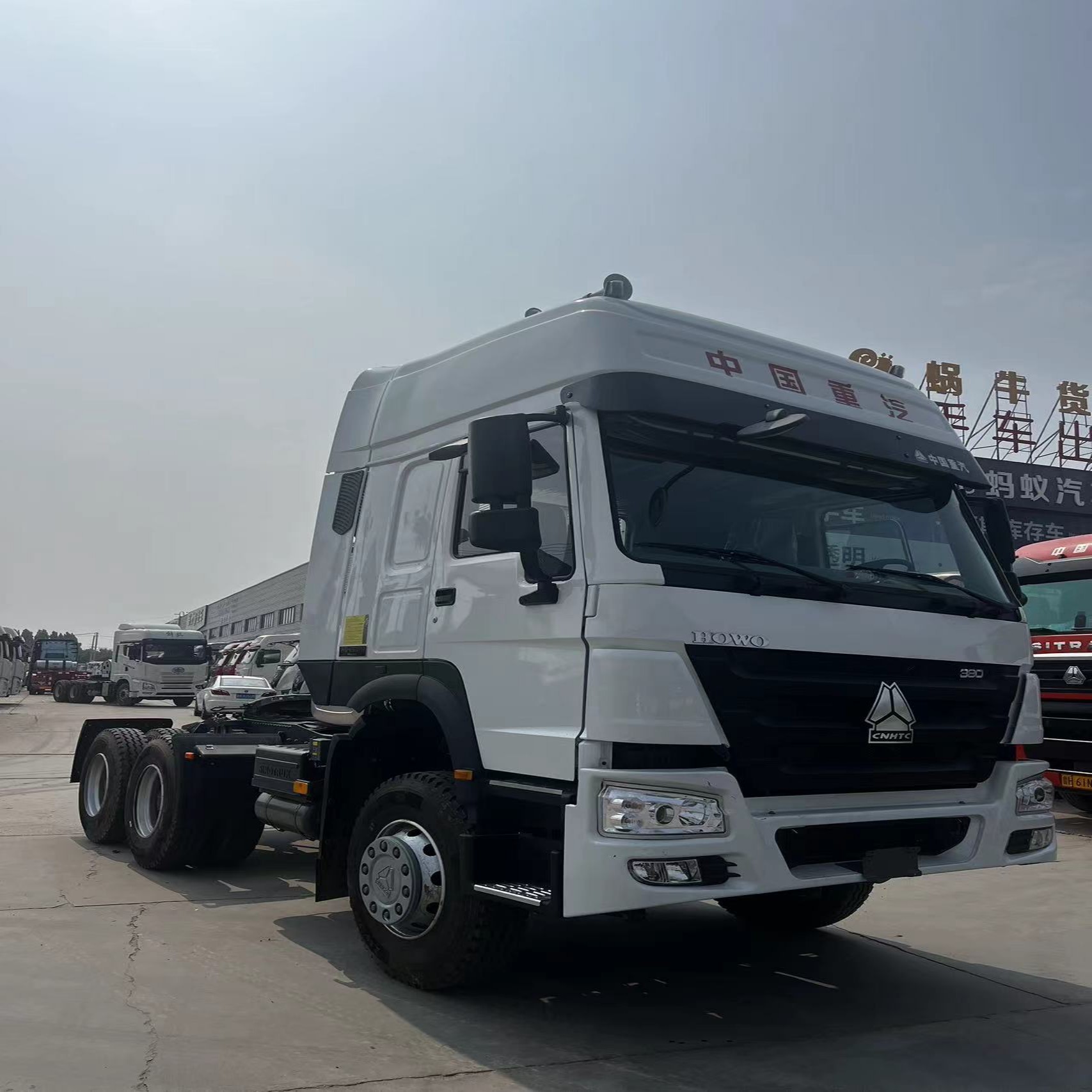 430hp Used Tractor Trailer Sinotruk Howo T7H 10 Wheels
