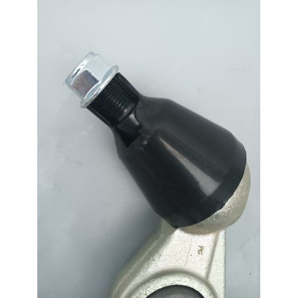 Hot selling right front lower control arm 31126771894 for E70