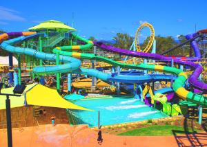 China Attractive Spiral Open Tube Water Park Water Slide 1m Diameter 3 Guests Per Time wholesale
