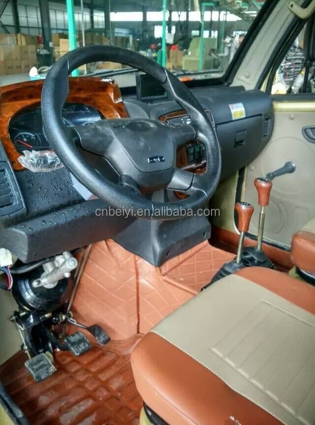 Closed Cabin Topple Triporte 1000CC Water Cooled Dumper for Cargo Transport Solutions