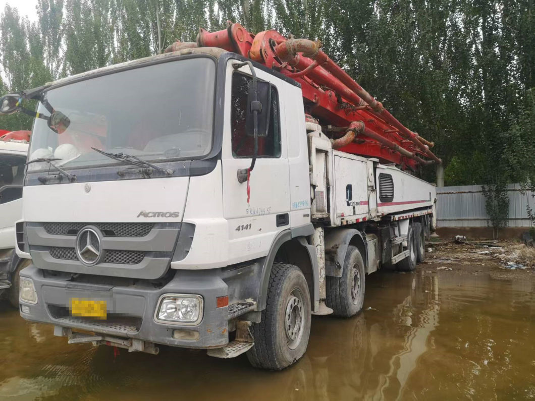 Used Heavy Equipment for Ready Mix Putzmeister 56 Meter Concrete Pump Truck