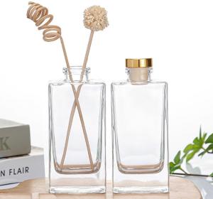 China Industrial Beverage 50ml Flat Square Glass Diffuser Bottle with Rattan Dried Flower wholesale
