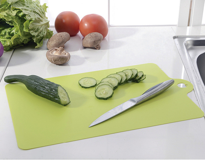 Environmentally Friendly Plastic Cutting Board Logo Customized