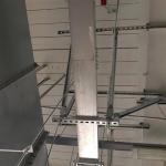 Heavy Duty Bolted Tremor Fence Post Seismic Brace For Pipe Silver Aluminum Alloy