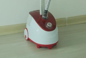 China Laundry Appliances Portable Dress Steamer , Hand Held Cloth Steamer With Hanger wholesale
