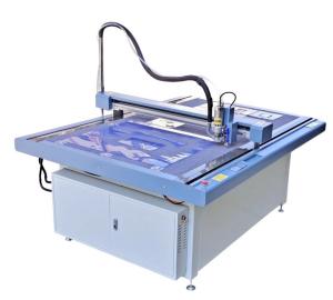 China Flexible Modification Garment Pattern Cutter for Advertising Company 500-1800mm/s wholesale