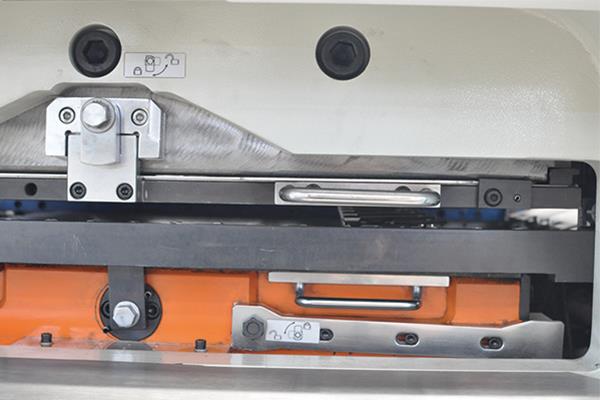 Large Format Foil Stamping Die Cutting Machine 7000Sheets/H