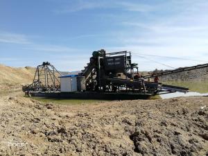 China Easy Operation Gold Dredge Boat High Performance With Underwater 4 Angle Wheel wholesale