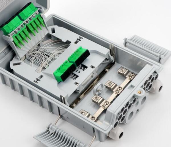 Joint Box Fiber Optic Outdoor Wall Ftth 2 Inlet+Mid-Span Port ,16 Outlet For