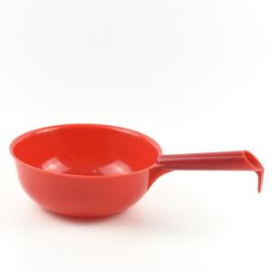 China PP Plastic Feed Scoop , Plastic Large Feed Scoop 21cm OEM Available wholesale