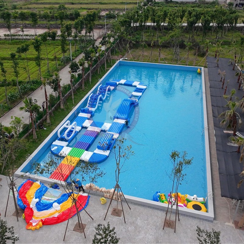 Custom Inflatable Pool Obstacle Course With Floating Platforms Climbing Areas And Balance Modules for Swimming Pool Events