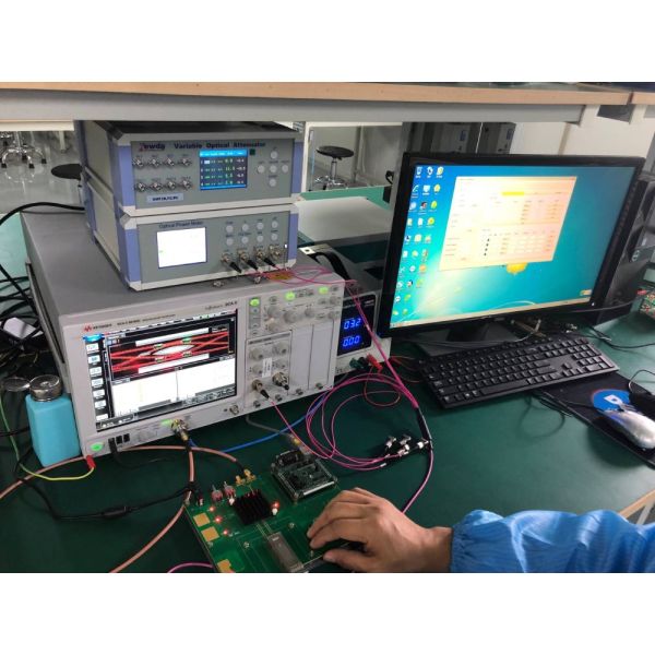 Datacenter SOA Optical Amplifier For 100G LWDM 1294nm-1311nm