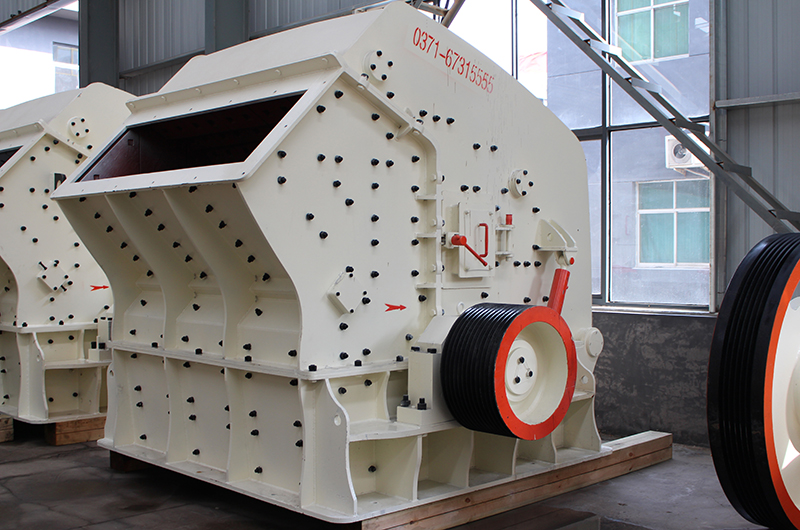 PF1315 Construction Quarry Impact Stone Crusher Machine For Ore Limestone Crushing