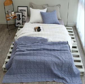 China Soft Microfiber Quilt Blanket Double Bed Blankets For Winter Non Irritating wholesale