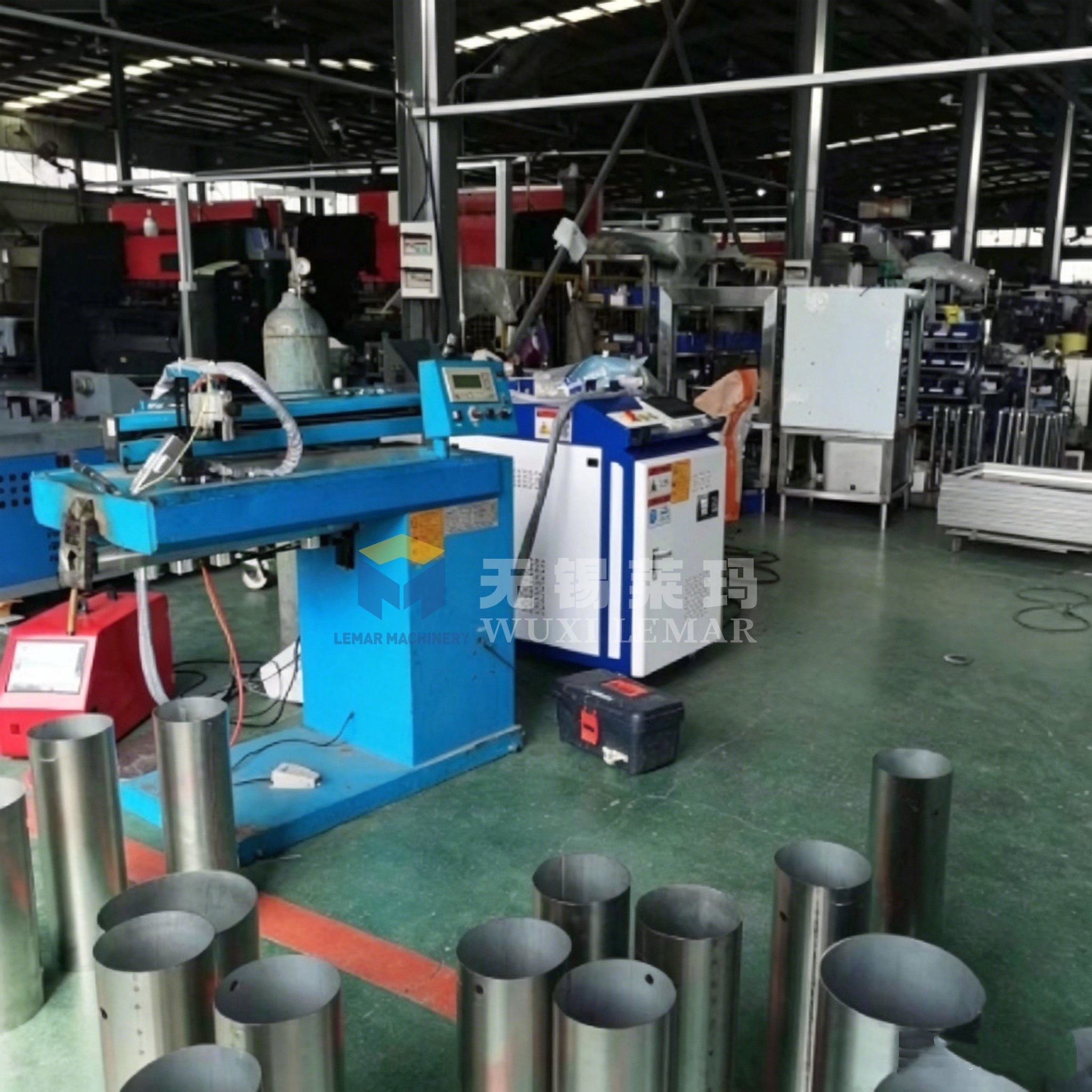 800mm Pneumatic Seam Welding Machine, Longitudinal Straight Seam Welder for Stainless Steel Tank Barrel